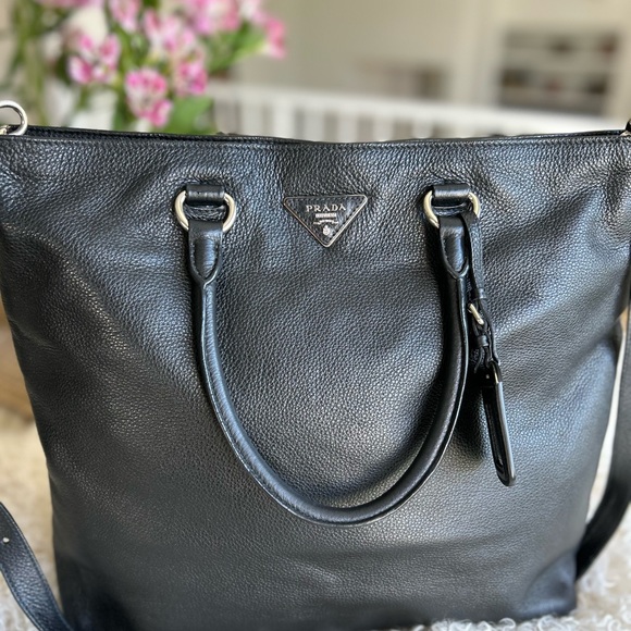 PRADA Vitello Phoenix Nero - Picture 2 of 11